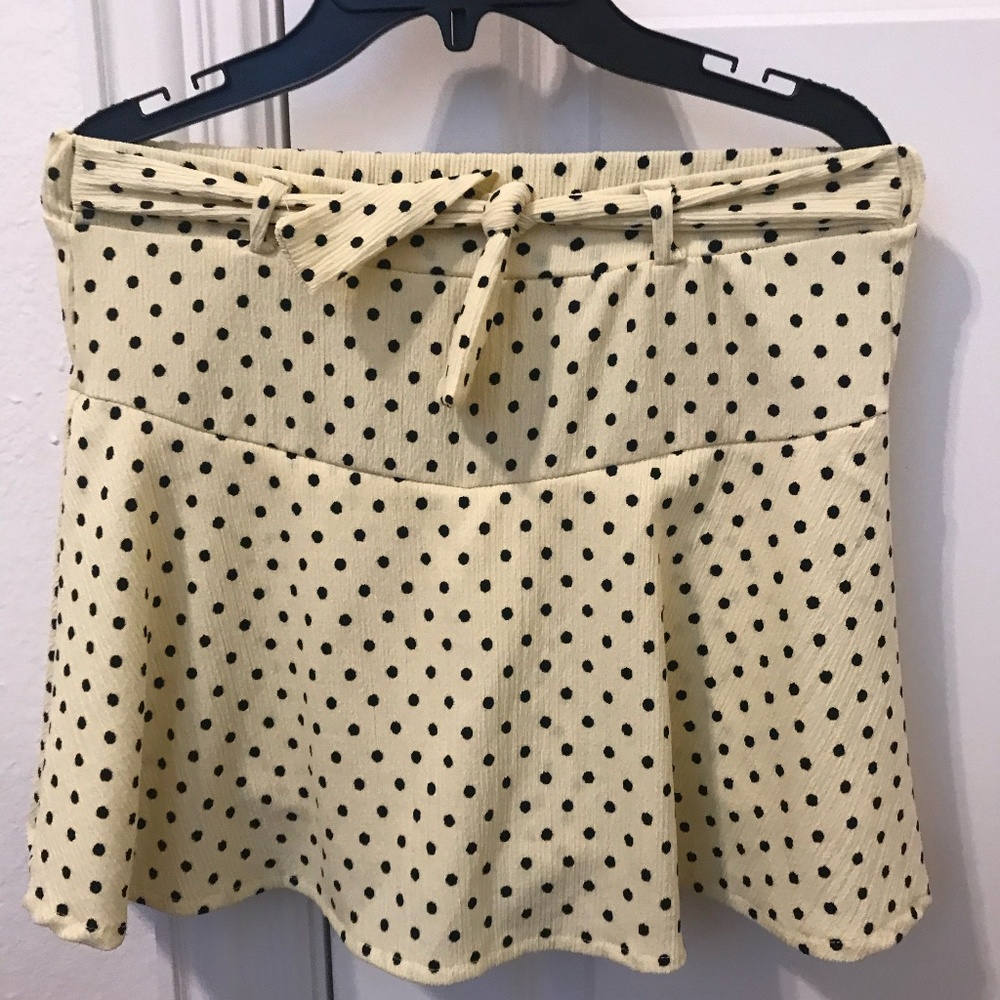 Yellow and black polka dot mini Zara skirt